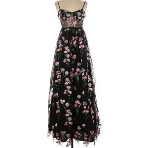 City Studios Floor Length Floral Embroidered Tulle Ballgown Size 1/2 Small